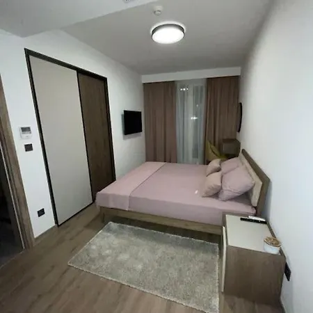 3-bedroom Lux