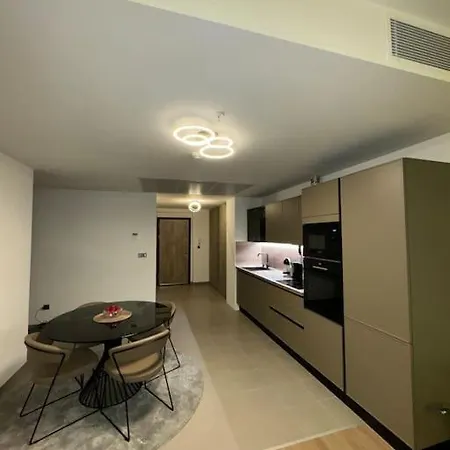 3-bedroom Lux شقة *
